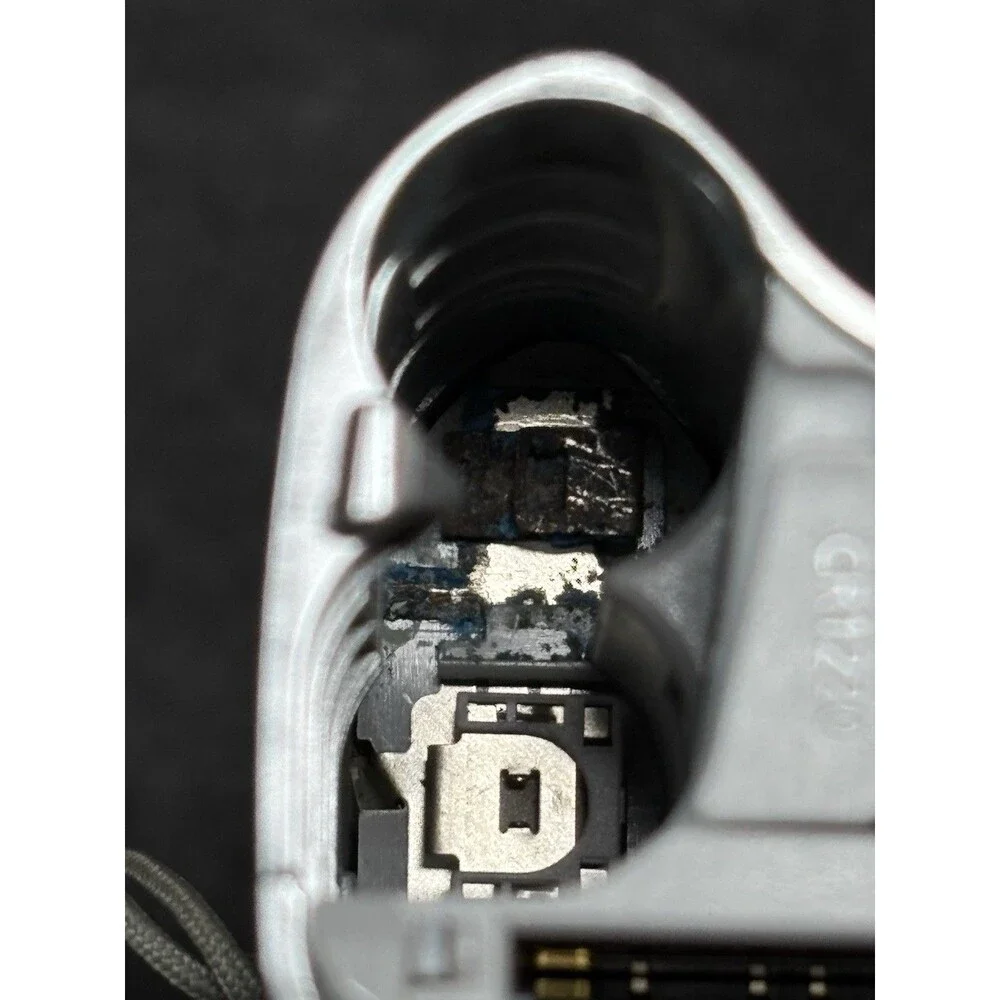 Canon PowerShot A570 IS Digital Camera 7.1MP 4x Optical Zoom For Parts/Repair